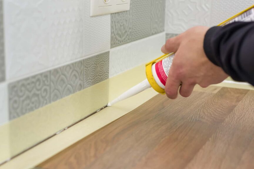 Applying Unsanded Caulk